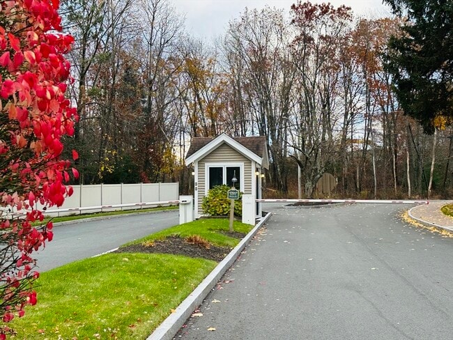 Photo - 46 Pointe Rok Dr Unit 46