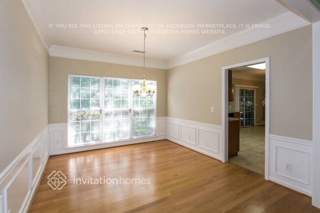 Photo - 645 Clearbrook Rd