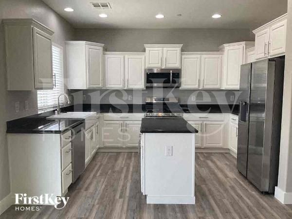 Photo - 109 Lovage Street