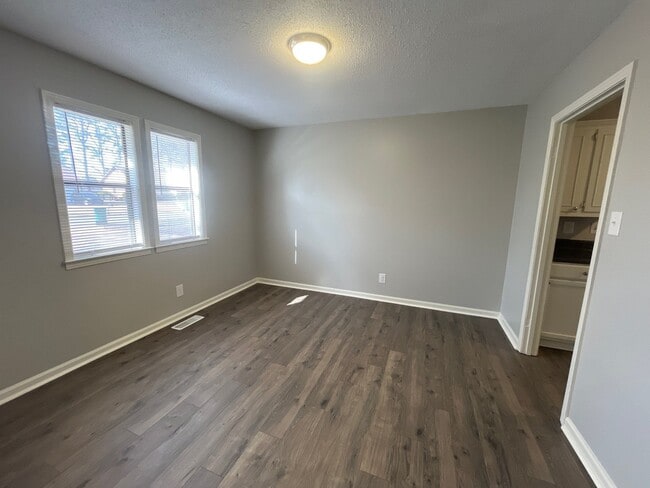 Photo - 102 Commanche Trl