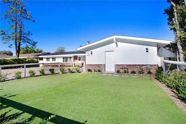 Building Photo - 7951 Maestro Ave Unit ADU FOR RENT