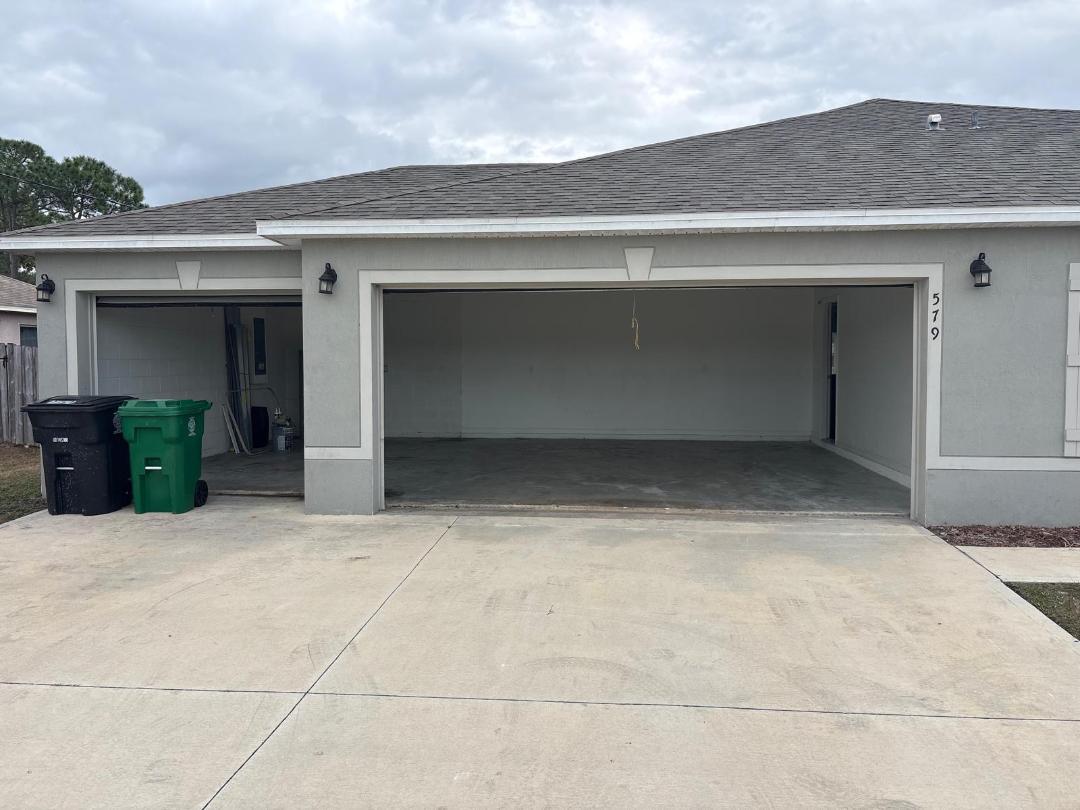 Photo - 579 NW North Macedo Blvd