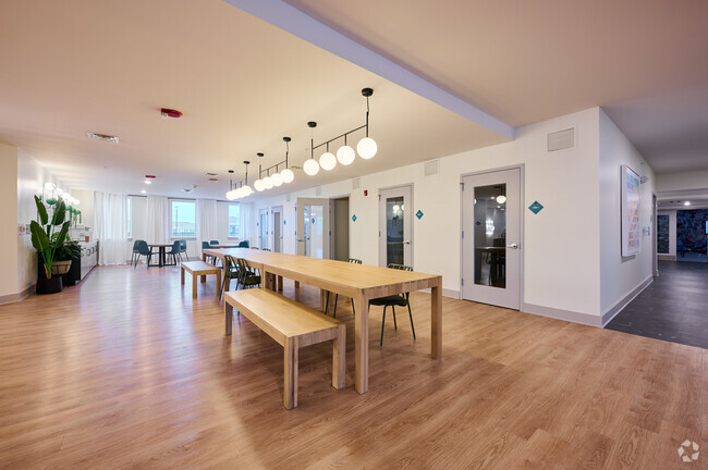 COWORKING SPACE - The Marshall Rochester Apartments