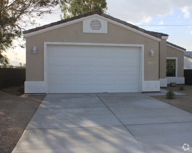 Building Photo - 9847 S Prescott Dr Rental