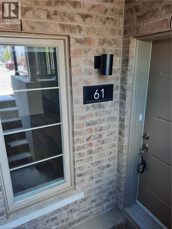 Photo - 205 W Oak Trl