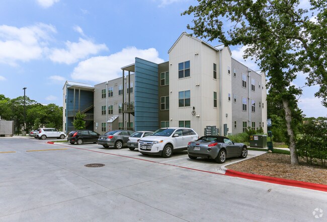 Cardinal Point Apartments