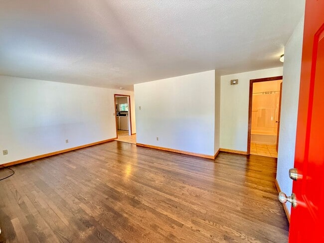 Photo - 16807 11th Ave NE