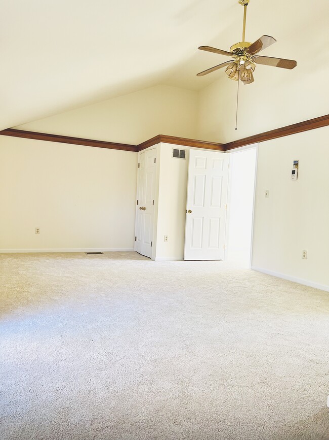 Photo - 9600 Accord Dr House