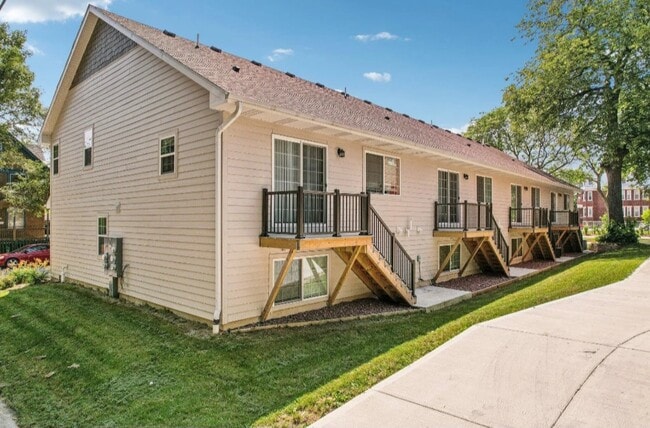 Photo - 1110 E Wright St