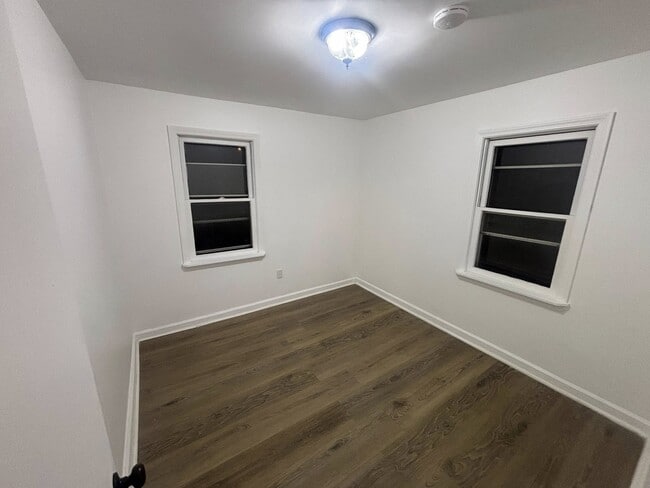 Photo - 27 Fenderson St