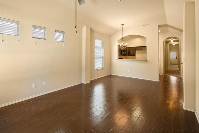 Photo - Beautiful 3 Bedroom Duplex Located in New Braunfels, Texas!