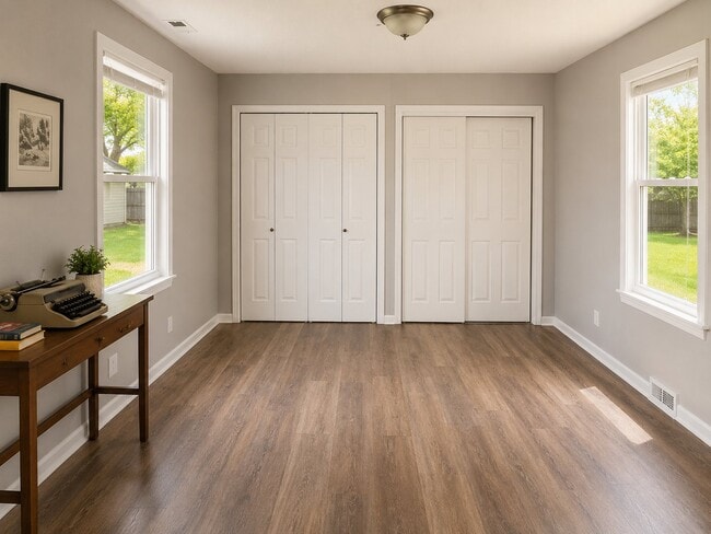 Photo - 6842 E 139 St