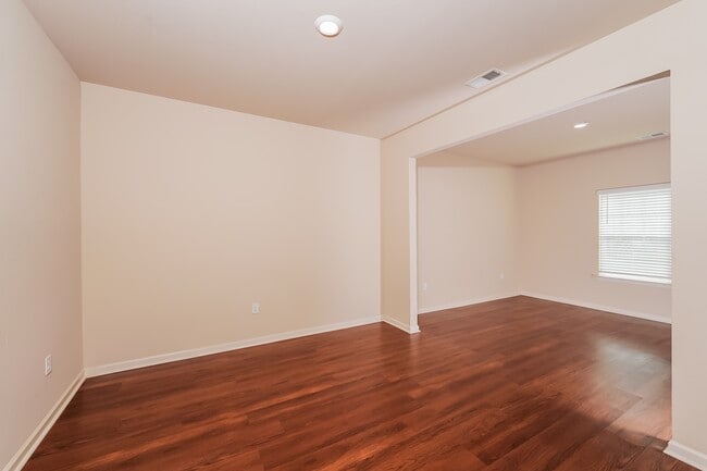 Photo - 375 Clover Cir