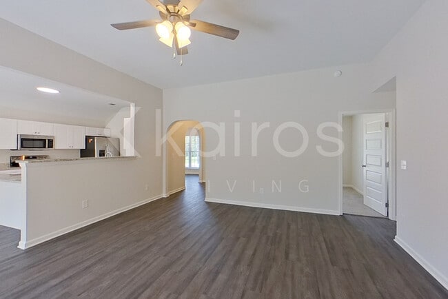 Photo - 781 Park Ln
