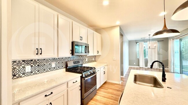 Photo - 18914 S 208th Pl