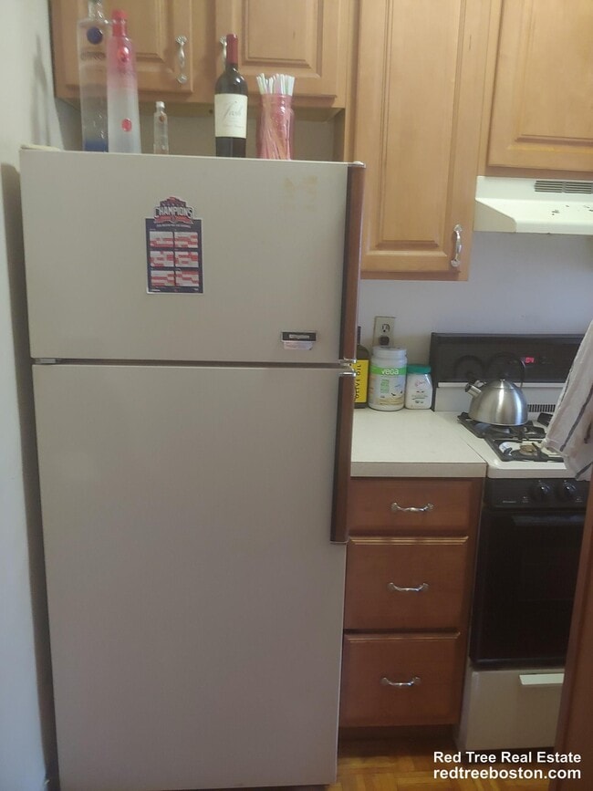 Photo - 311 Allston St Unidad 10