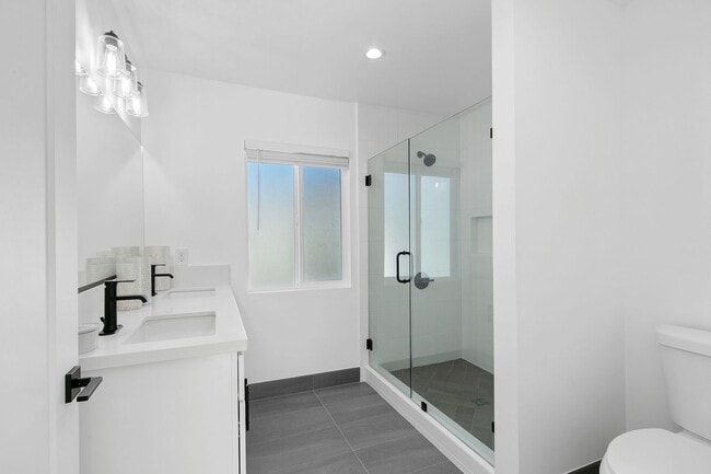 Photo - 4723 Albury Ave Unit 4723