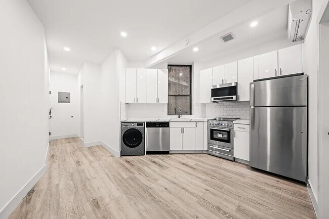254 Broome St Unit 7S