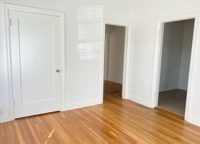 Photo - 1157 N Maryland Ave Unidad 1157 #2