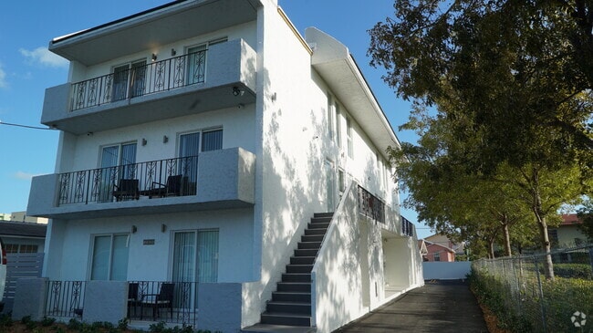 Building Photo - 1328 NW 4th St Rental