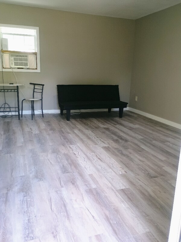 Photo - 700 County Rd 40 W