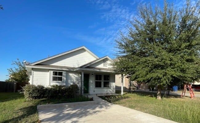 Photo - Move-in Ready 3-Bed, 2-Bath Home in Riposa Vita! (SE San Antonio)