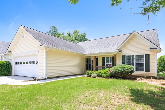 Photo - 180 Lake Cove Approach