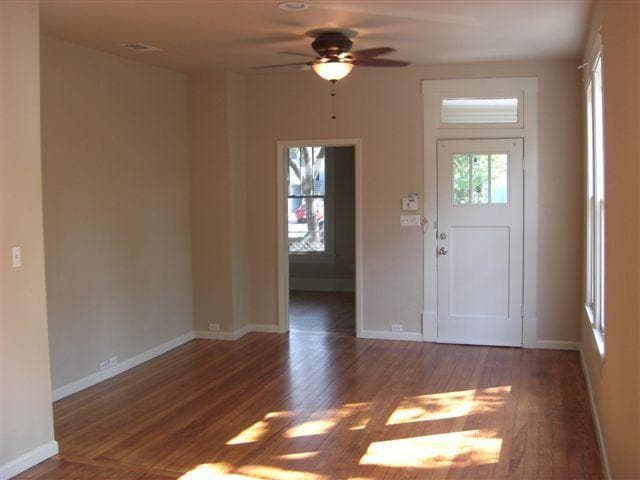 306 W 35th St