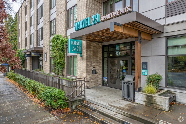 Entrance - Marvel 29