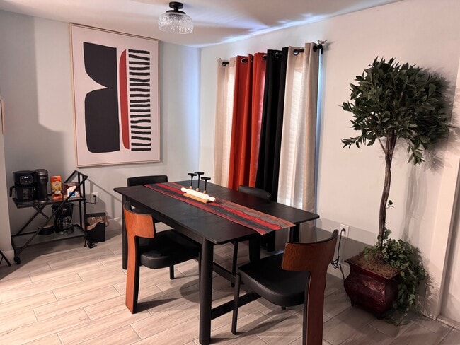 Photo - 3665 Michigan Ave