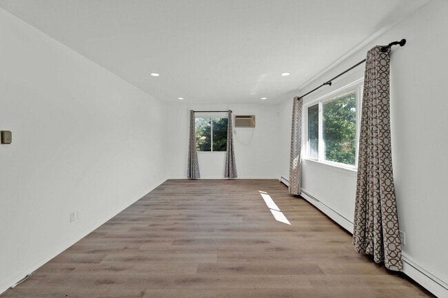 Photo - APARTMENT FOR LEASE - 2BD 1BTH NEWLY RENOVATED