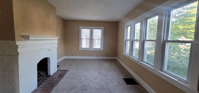 Photo - 1602 Price St