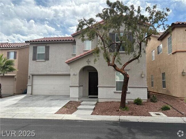 Building Photo - To schedule a viewing, call Wally Fellman ... Rental