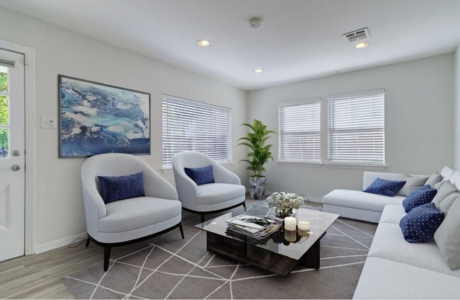 Photo - 5704 Darling St