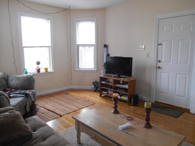 Photo - 14 Lorraine Ter Unit 2