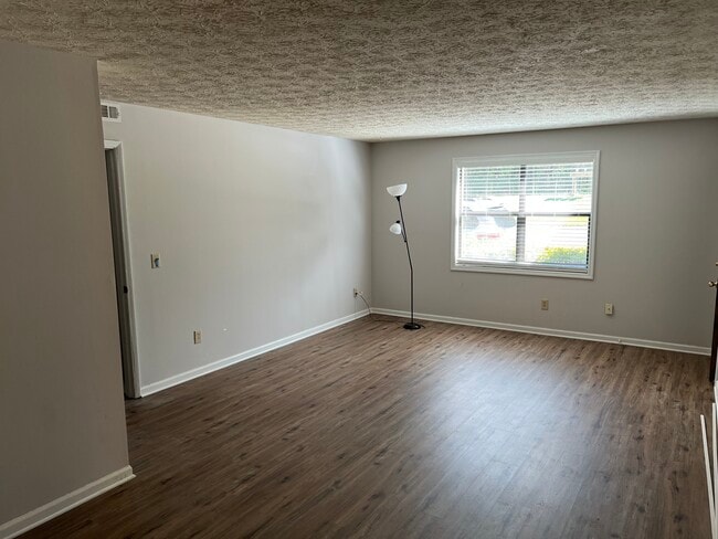 2302 Rocky Brook Rd Unidad 2302 D