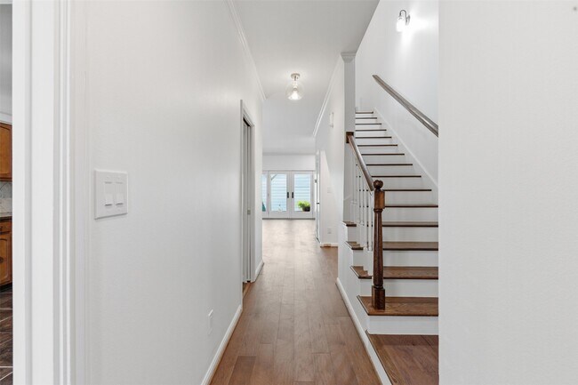 Photo - 8614 Oakford Dr