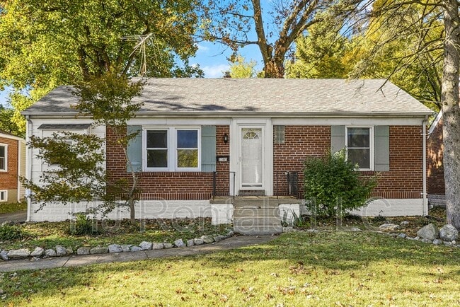 1305 S New Florissant Rd