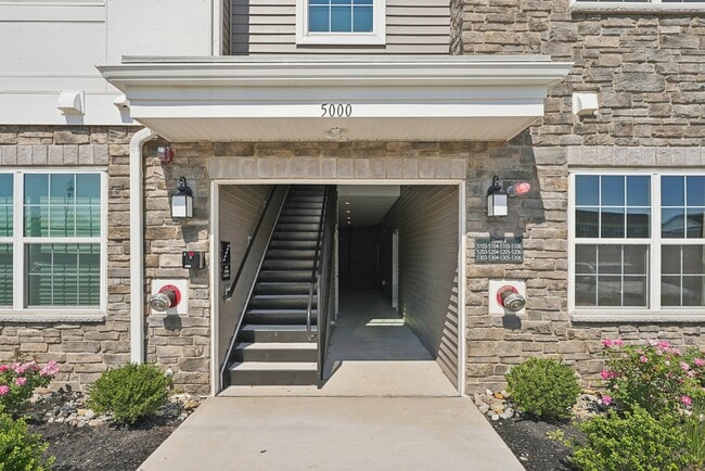 Photo - 5104 Mary Ashby Wy