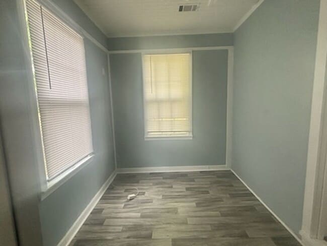 Photo - 4833 Churchill Dr