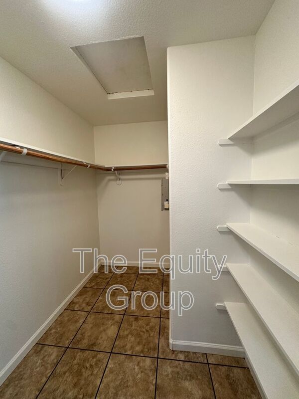 Photo - 534 W Russell Ave