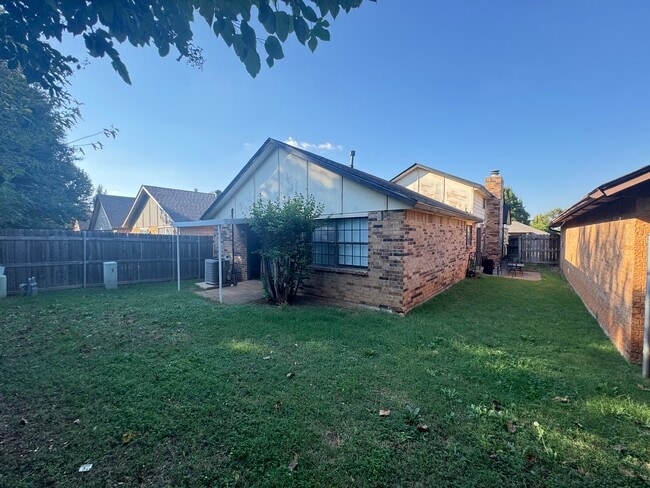 Photo - 7740 Doris Dr