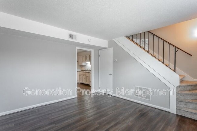 Photo - 44 St Victors Ln