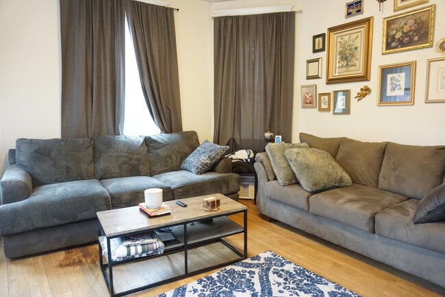 Photo - 42 Strathmore Rd Unit 2