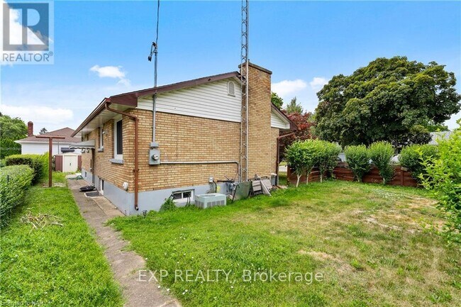 Photo - 92 Margery Ave