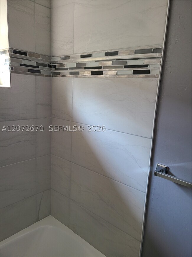 Photo - 537 SW 2nd St Unit 1-3