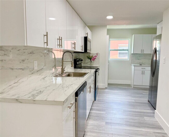 Photo - 1840 NW 32nd St