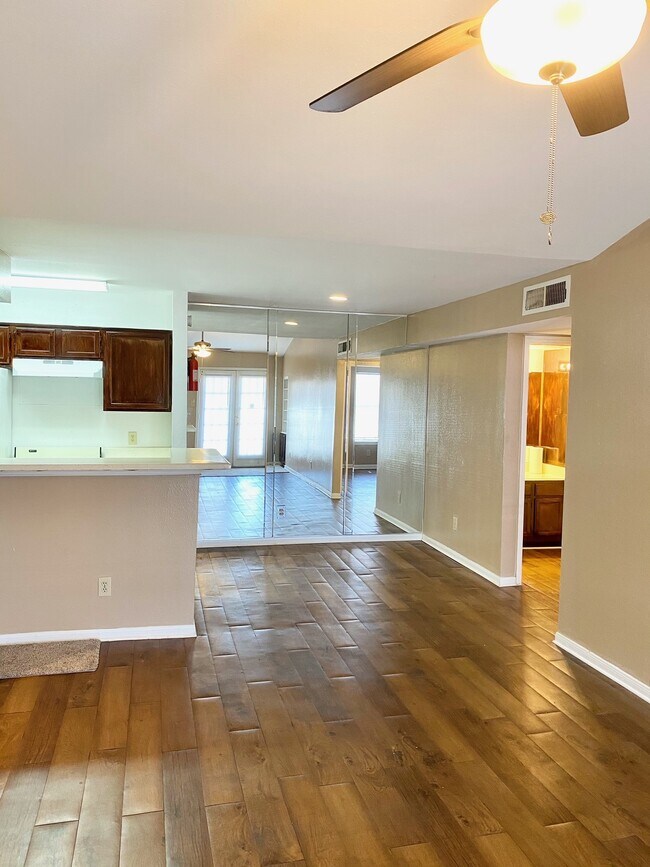Photo - 14600 Fonmeadow Dr Unit 907