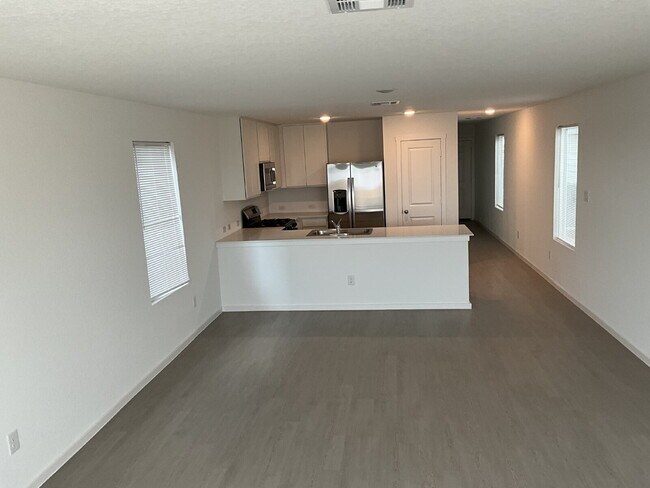 Photo - 11810 Spiderwort Rdg