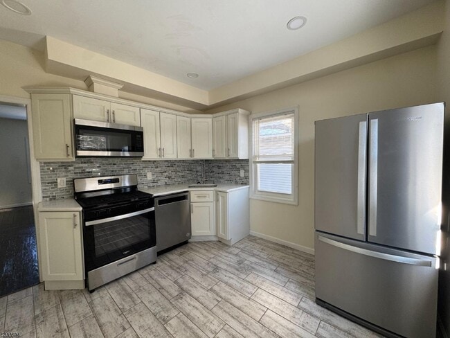 Photo - 329 Orange Rd